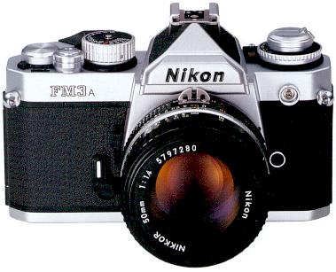 Nikon FM3a — неожиданная камера. Внешне она практически полностью повторяет FM2. Хромированный вариант.
