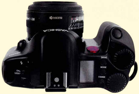 Элементы управления зеркальной фотокамеры Yashica 300 Auto Focus.