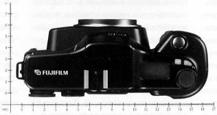 Элементы управления автоматической среднеформатной камеры Fuji GA645 Professional